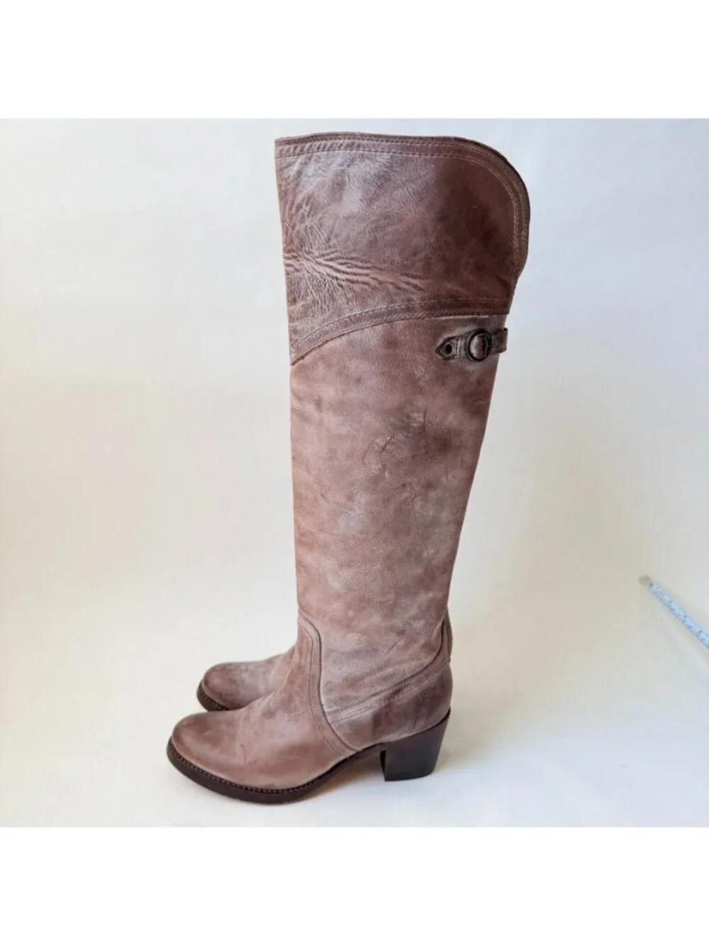 Frye size 5b